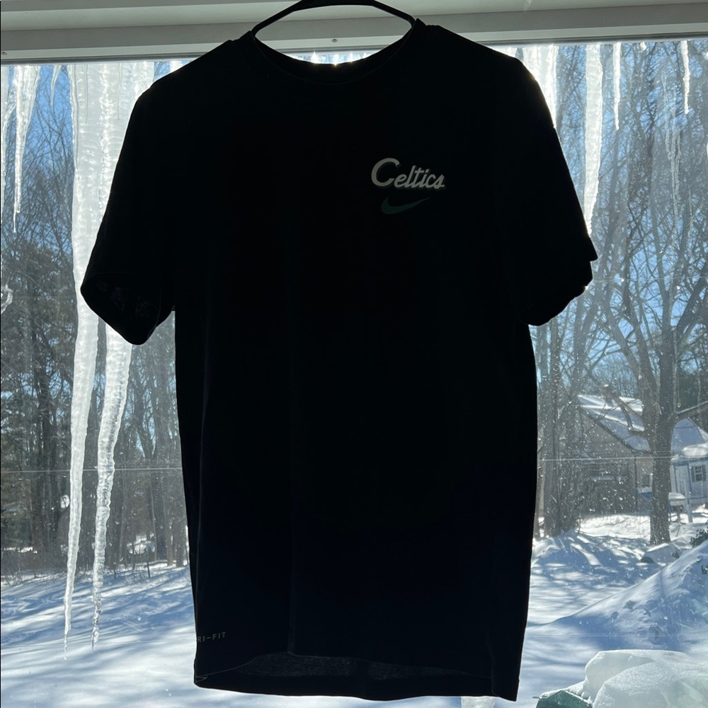 NBA Black Celtics Short Sleeve Tee